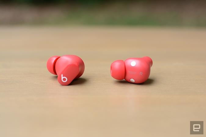 The Beats Studio Buds drop to a new record low of $130 | DeviceDaily.com