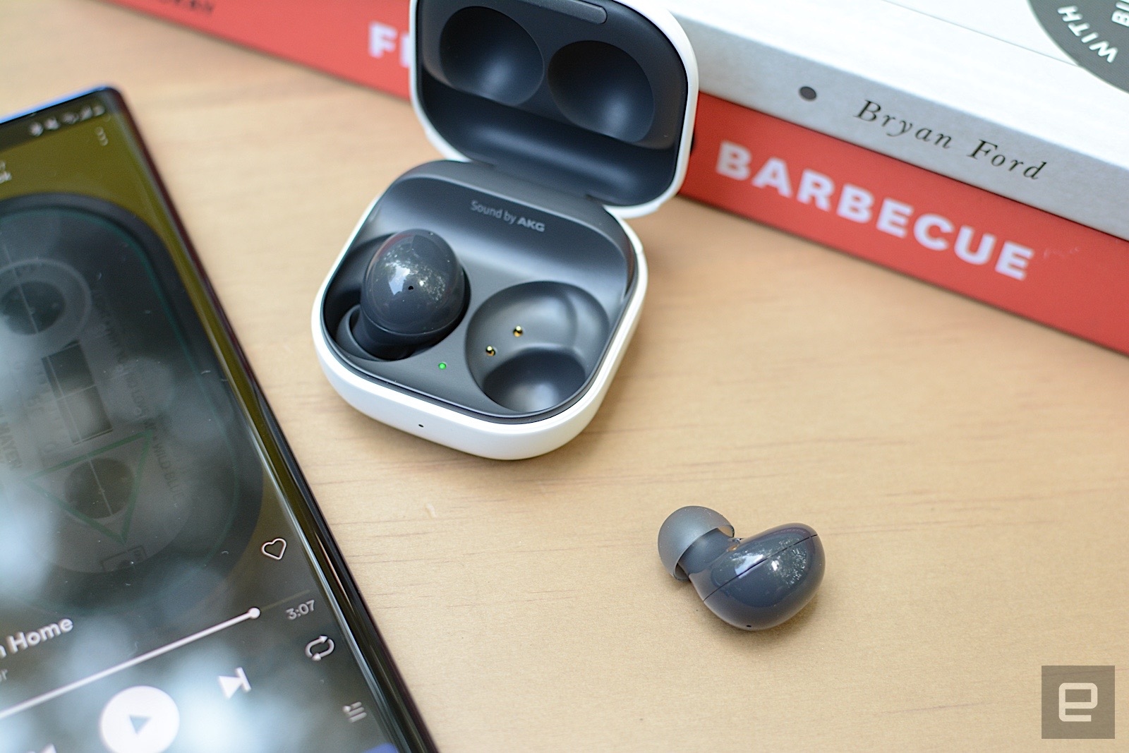 With the Galaxy Buds 2, Samsung adds active noise cancellation to its most affordable true wireless earbuds. This successor to the Galaxy Buds+ are smaller and more comfortable with premium features like wireless charging and adjustable ambient sound. However, ANC performance is only decent and there’s no deep iOS integration like previous models. Still, at this price, Samsung has created a compelling package despite the sacrifices. | DeviceDaily.com