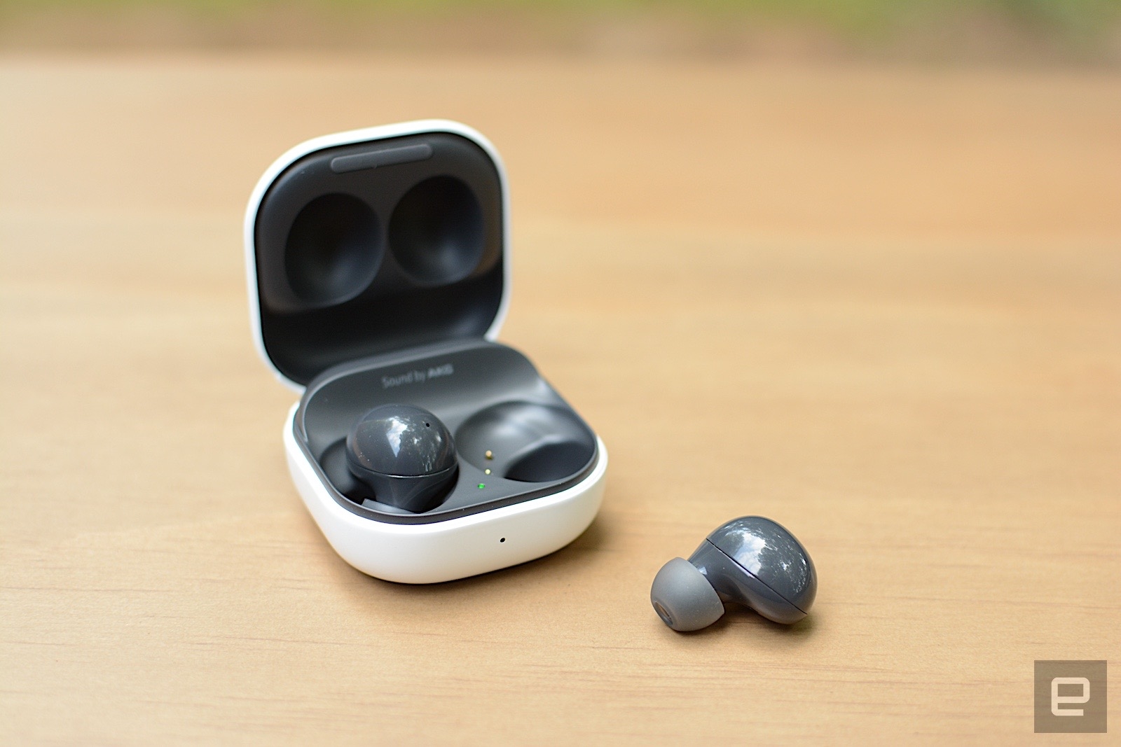 With the Galaxy Buds 2, Samsung adds active noise cancellation to its most affordable true wireless earbuds. This successor to the Galaxy Buds+ are smaller and more comfortable with premium features like wireless charging and adjustable ambient sound. However, ANC performance is only decent and there’s no deep iOS integration like previous models. Still, at this price, Samsung has created a compelling package despite the sacrifices. | DeviceDaily.com