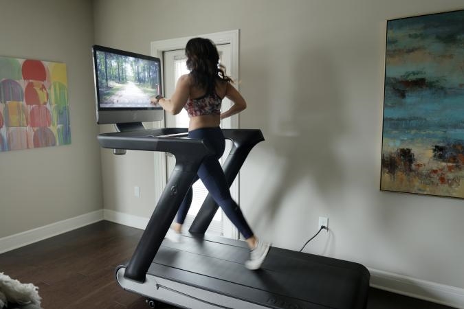 Peloton treadmill owners will be able to run again without a subscription | DeviceDaily.com Peloton treadmill owners will be able to run again without a subscription | DeviceDaily.com