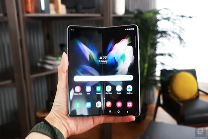 Samsung disables the Galaxy Z Fold 3's camera if you unlock its bootloader | DeviceDaily.com