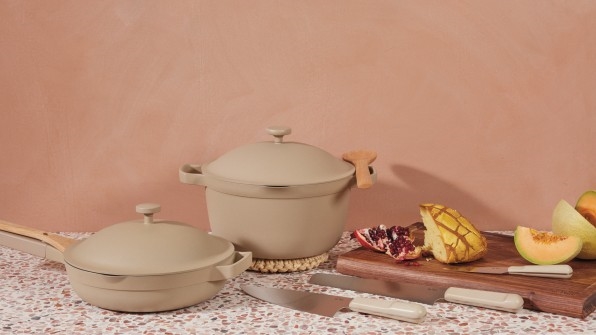 This multifunctional pot is a saucepan, stock pot, and Dutch oven–all rolled into one | DeviceDaily.com