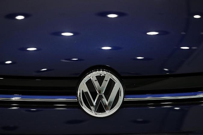 VW customers will soon have a choice for in-car 4G connectivity | DeviceDaily.com