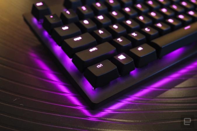 Razer gets its opto-mechanical keyboard right on the second try | DeviceDaily.com