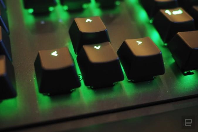 Razer gets its opto-mechanical keyboard right on the second try | DeviceDaily.com