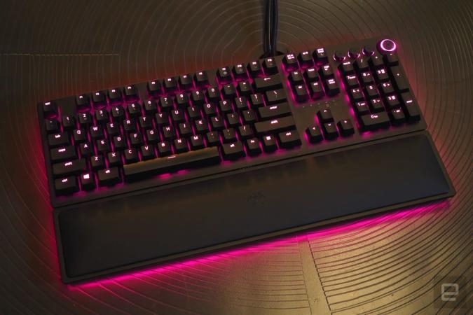 Razer gets its opto-mechanical keyboard right on the second try | DeviceDaily.com