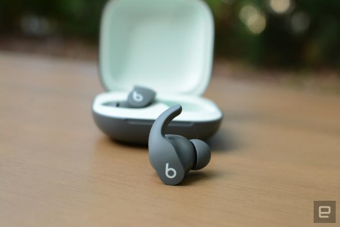 ICYMI: The Beats Fit Pro are an intriguing AirPods Pro alternative | DeviceDaily.com