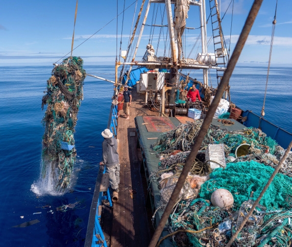 What’s the best way to get plastic out of the ocean? | DeviceDaily.com