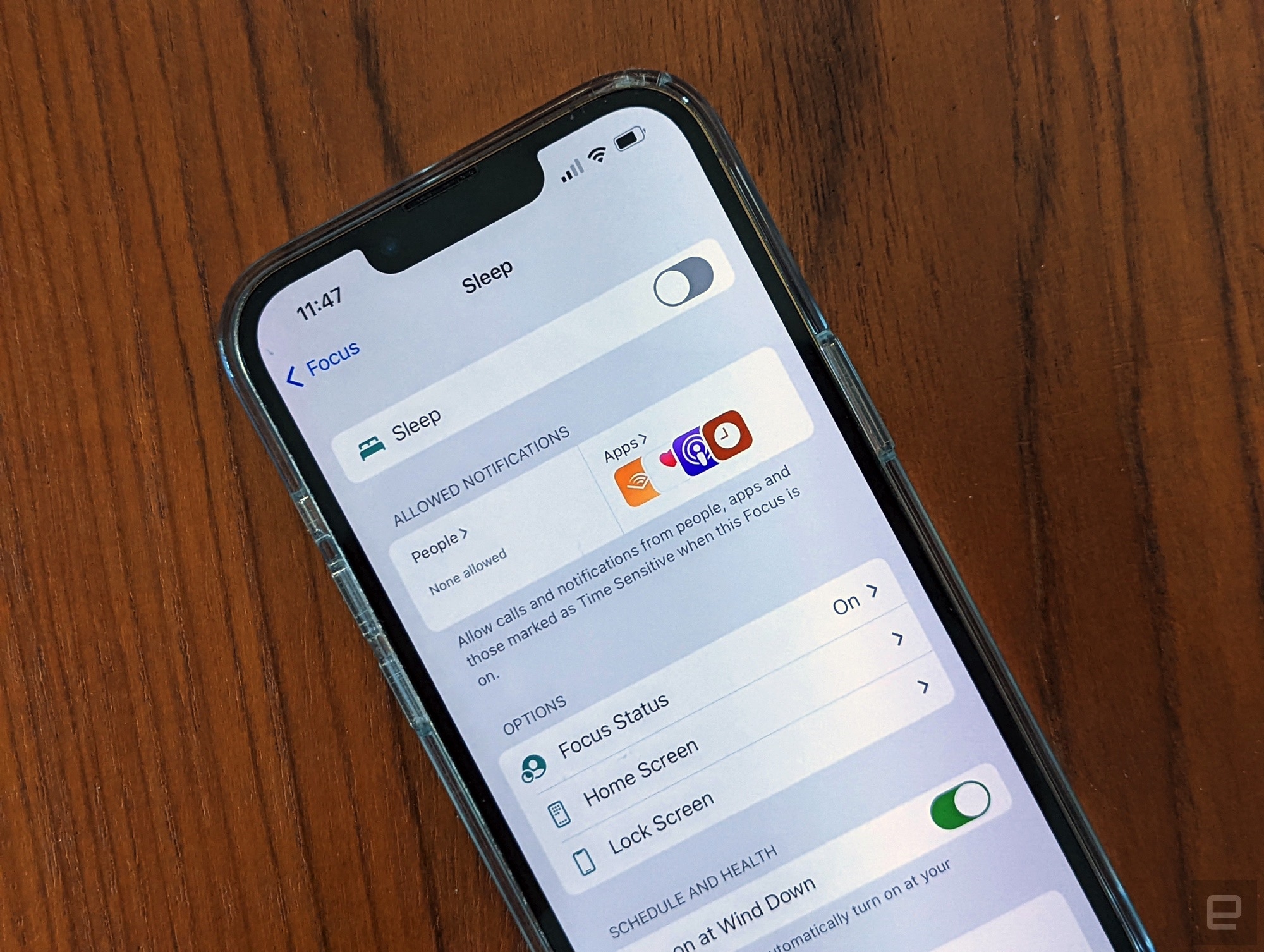 iOS 15.1 review: Apple tries sharing | DeviceDaily.com