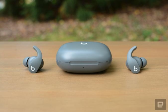 ICYMI: The Beats Fit Pro are an intriguing AirPods Pro alternative | DeviceDaily.com