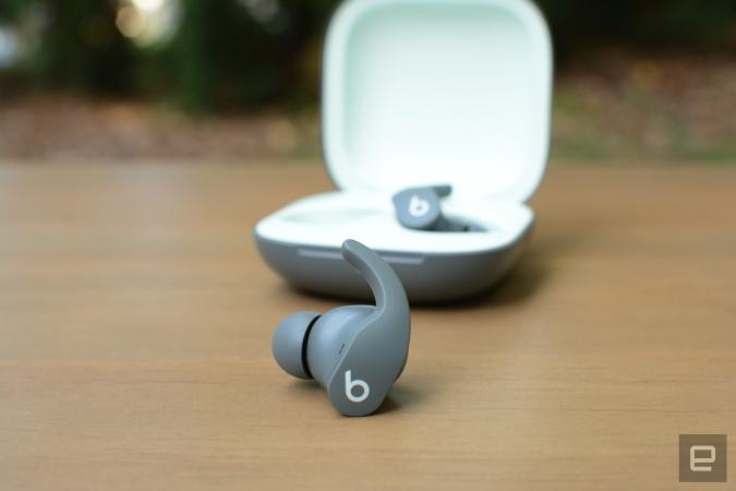 ICYMI: The Beats Fit Pro are an intriguing AirPods Pro alternative | DeviceDaily.com