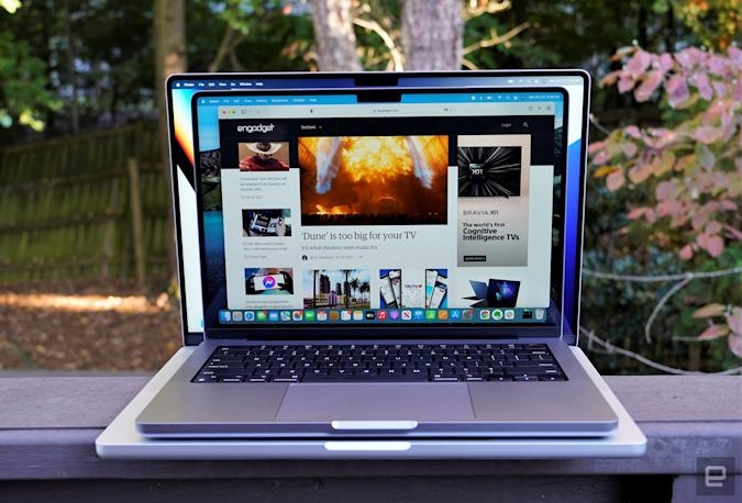 The new 14- and 16-inch MacBook Pros are already discounted at Amazon | DeviceDaily.com