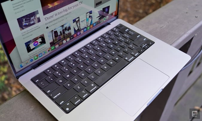 2021 MacBook Pro teardown reveals easy-to-remove batteries | DeviceDaily.com