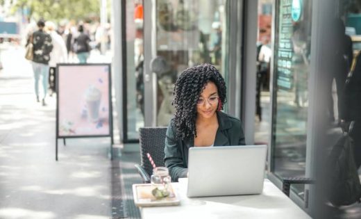 AI-Powered Shopify: The Smarter Way to Sell