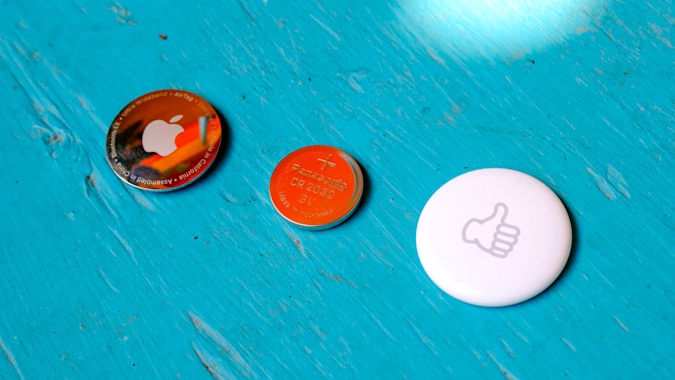Apple's AirTag drops to $25 for Amazon Prime members at Woot | DeviceDaily.com Apple's AirTag drops to $25 for Amazon Prime members at Woot | DeviceDaily.com
