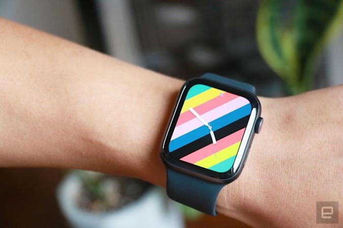 Apple Watch SE and Fitbits drop to all-time low prices at Amazon | DeviceDaily.com