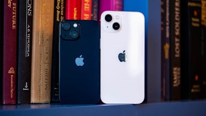 Razer built a MagSafe cooling fan for iPhone gamers | DeviceDaily.com Razer built a MagSafe cooling fan for iPhone gamers | DeviceDaily.com