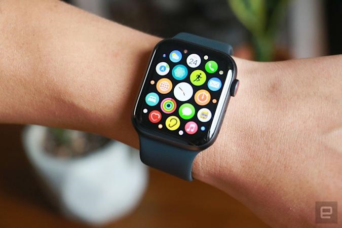 The best deals on smartwatches, fitness trackers and wearables this Black Friday | DeviceDaily.com