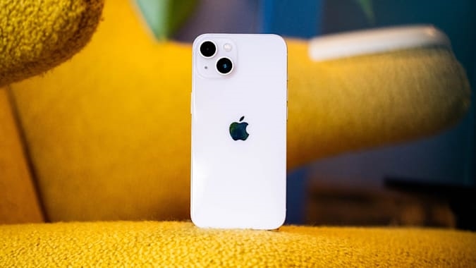 Razer built a MagSafe cooling fan for iPhone gamers | DeviceDaily.com Razer built a MagSafe cooling fan for iPhone gamers | DeviceDaily.com