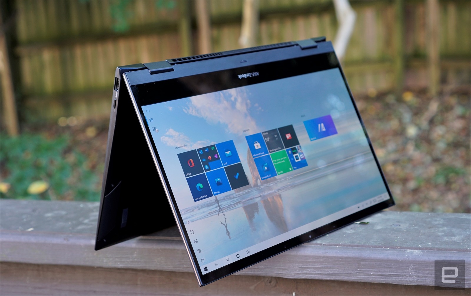 ASUS ZenBook Flip S | DeviceDaily.com