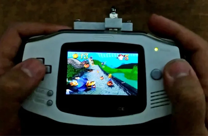 Game Boy Advance 'hacked' to run PlayStation games using a Raspberry Pi | DeviceDaily.com