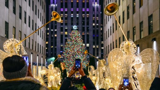 How to watch the 2021 Rockefeller Center Christmas tree lighting for free