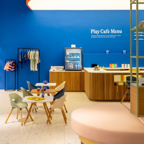 Bedrooms in the desert, playrooms in the store: how retailers got creative during COVID-19 | DeviceDaily.com