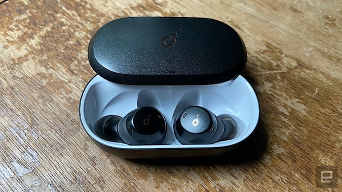 JLab's latest $20 earbuds are designed to complement your skin tone | DeviceDaily.com