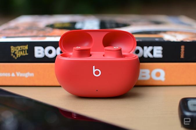 Beats Studio Buds are down to $100 at Adorama | DeviceDaily.com