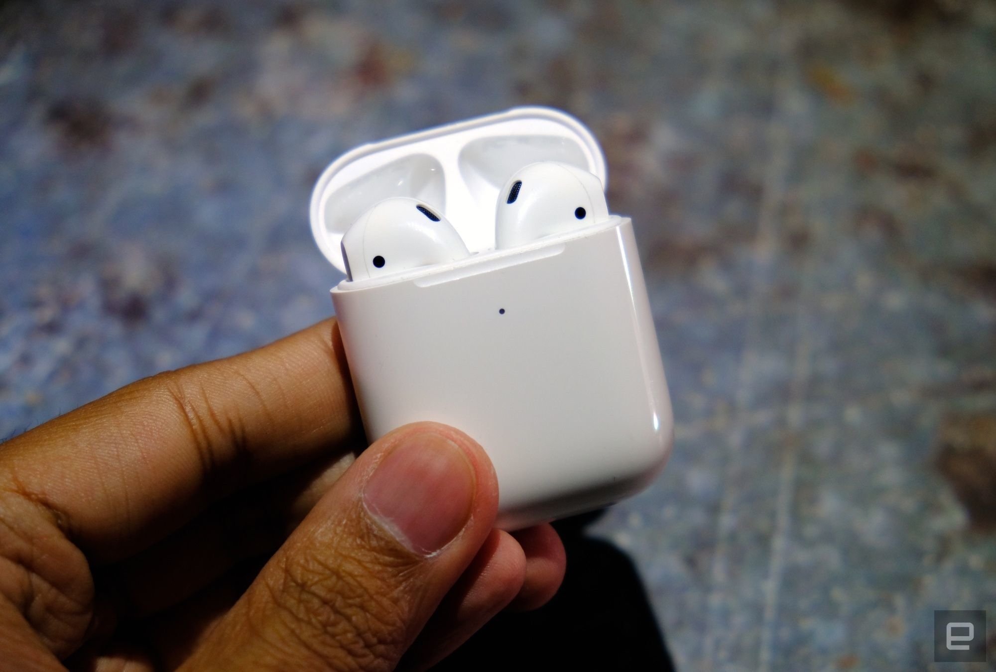 Apple's latest AirPods drop to $140, plus the rest of the week's best tech deals | DeviceDaily.com