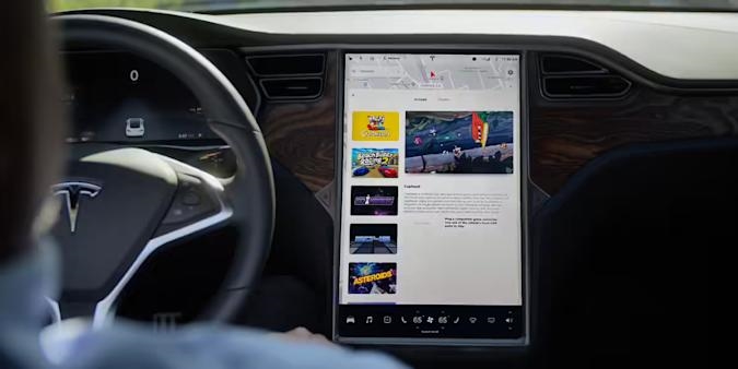 Tesla will disable in-dash video games while its cars are in motion | DeviceDaily.com