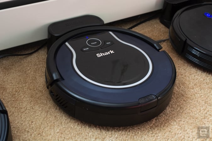 The Roomba j7+ poop-detecting robot vacuum is $250 off right now | DeviceDaily.com