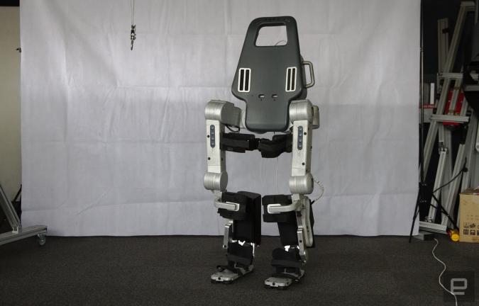 Wandercraft's latest exoskeleton lets paraplegics walk with a more natural gait | DeviceDaily.com