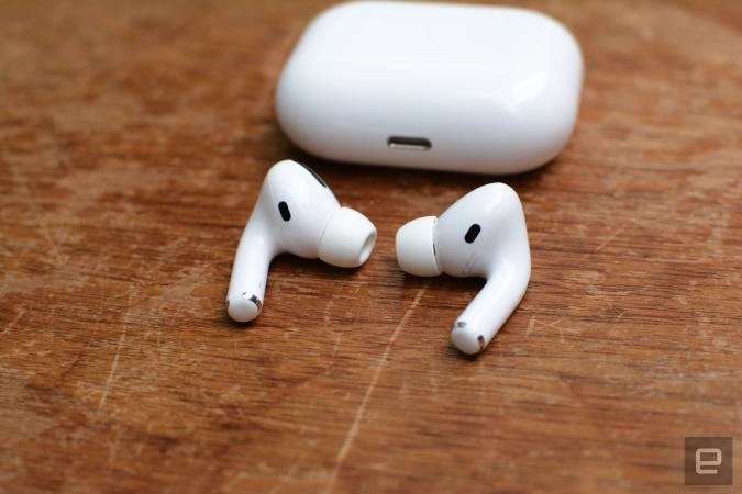 AirPods Pro drop to $180, plus the rest of the week's best tech deals | DeviceDaily.com