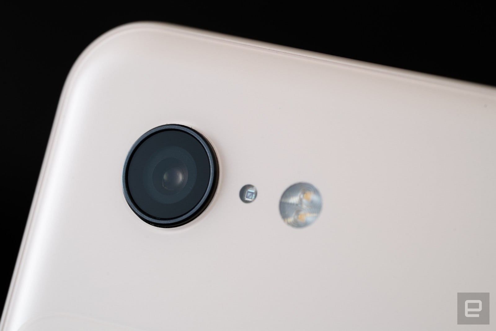 Google releases its last Pixel 3 security update | DeviceDaily.com