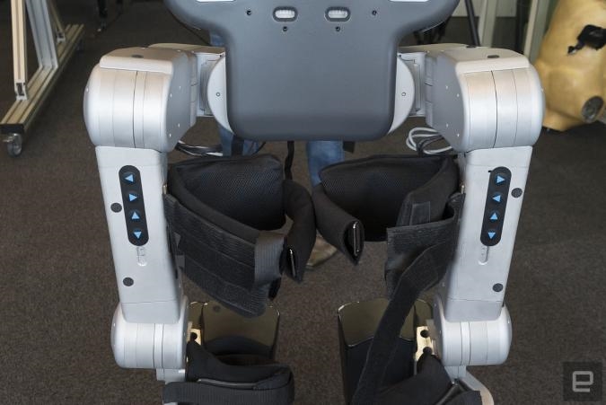 Wandercraft's latest exoskeleton lets paraplegics walk with a more natural gait | DeviceDaily.com