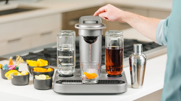 The Keurig of cocktails is surprisingly satisfying to use | DeviceDaily.com