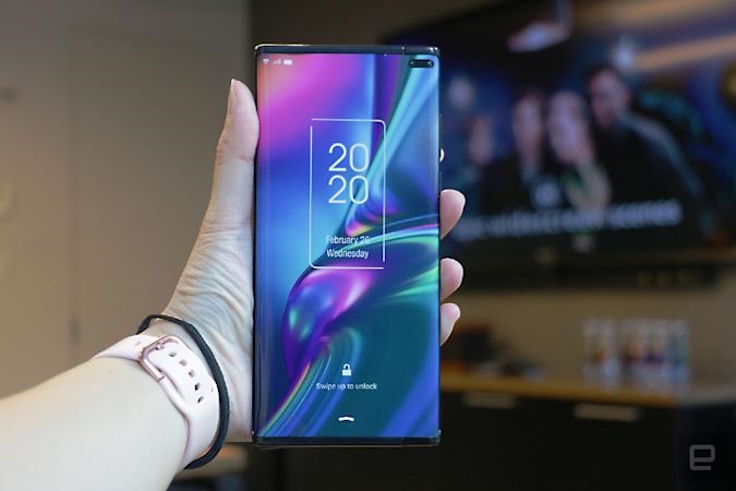 TCL’s latest concept phone folds inwards and outwards | DeviceDaily.com