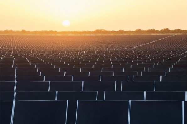 Apple invested in this solar farm to help clean up your power use at home | DeviceDaily.com