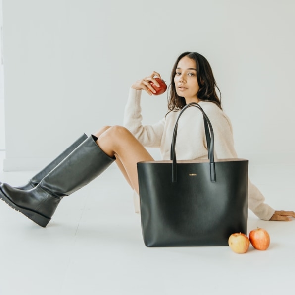 Why apple leather is the latest vegan trend in luxury bags and shoes | DeviceDaily.com