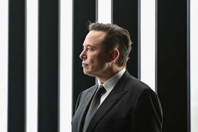 Elon Musk is hit with a class action lawsuit over his Twitter investment | DeviceDaily.com