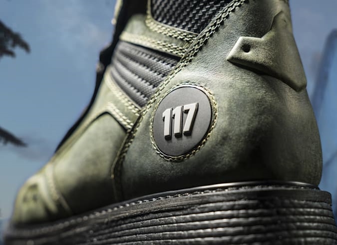 Wolverine's Master Chief boots are for true Halo fanatics | DeviceDaily.com