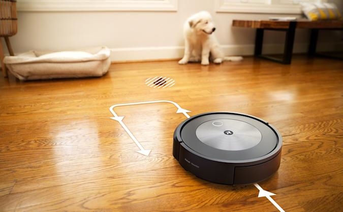 iRobot's poop-detecting Roomba j7+ robot vacuum is $200 off right now | DeviceDaily.com