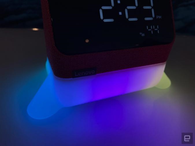 Lenovo's Smart Clock Essential with Alexa falls to a new low of $45 | DeviceDaily.com