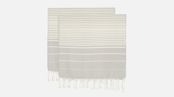 Turkish towels are your new favorite companion—at home or on the beach | DeviceDaily.com