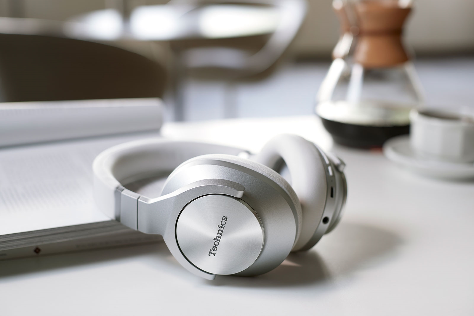 Technics EAH-A800 | DeviceDaily.com