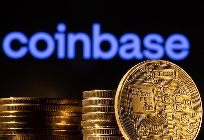 Coinbase reportedly pauses hiring amid plummeting crypto market | DeviceDaily.com