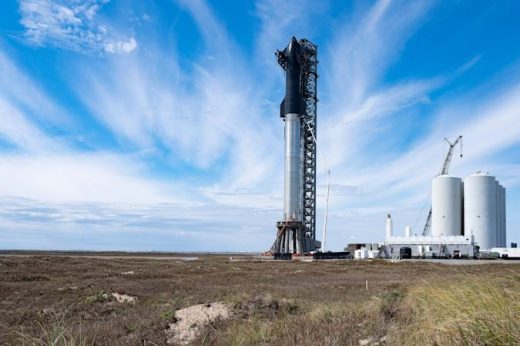 FAA wants dozens of changes before SpaceX expands Texas launch site