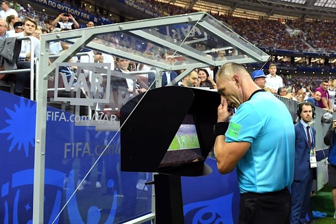 FIFA OKs sensor ball and semi-automatic offside tracking for the 2022 World Cup | DeviceDaily.com
