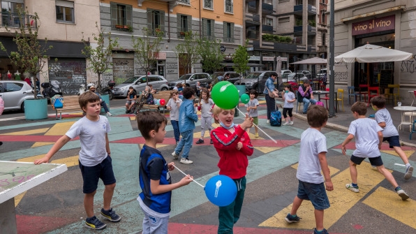 Milan turned 250,000 square feet of parking into public space | DeviceDaily.com